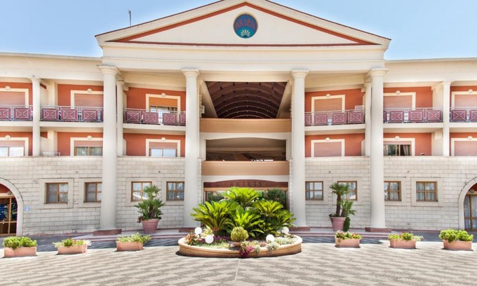 Nova Siri Resort | Relax at Centro Turistico Akiris: Pool, Beach & Ocean Views