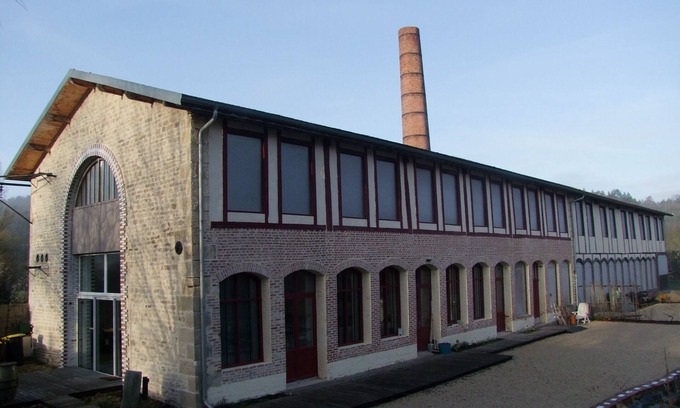 Nod-sur-Seine Villa | Relaxing Getaway at Ceramics: History and Breakfast Included