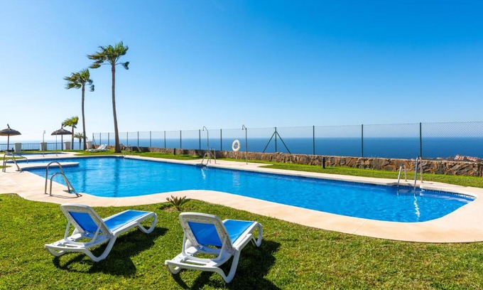 Rincon de la Victoria Apartment | Elegant Ceres Malaga Apartment with Oceanfront Views