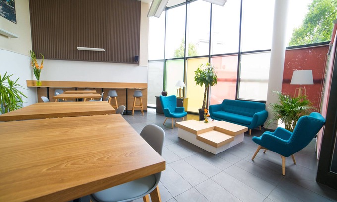 Plaine des Bouchers Apartment | Discover Cerise Strasbourg: Pet-Friendly with Spa Access