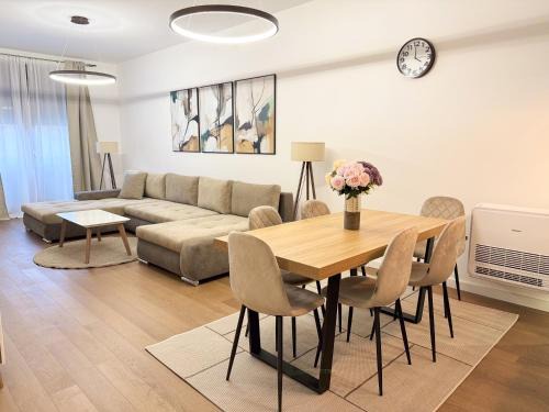 Skadarlija Apartment | Cetinjska Palace