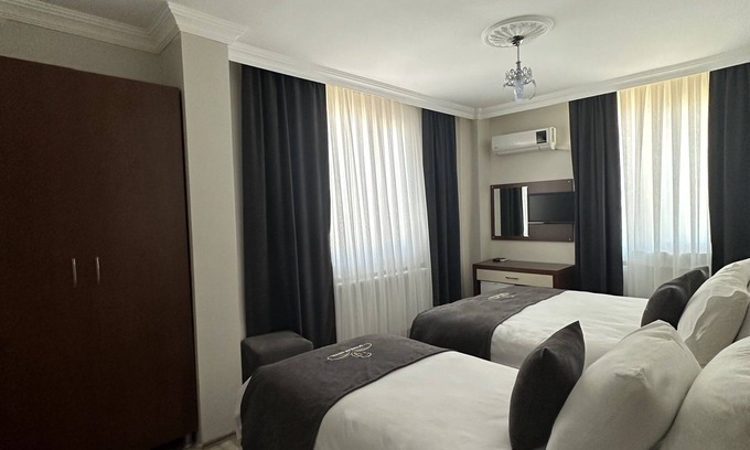 Demirkoy Hotel | Inviting Stay at Cetinler Hotel with Family-Friendly Amenities