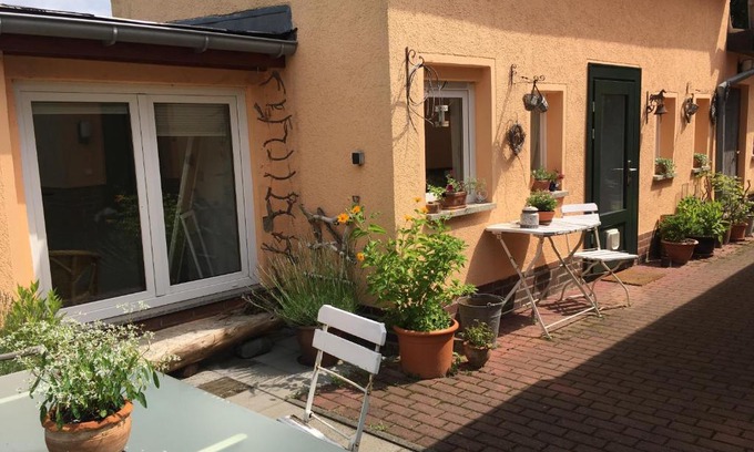 Pankow Apartment | Cevennenremise: Highly Rated Pet-Friendly Retreat