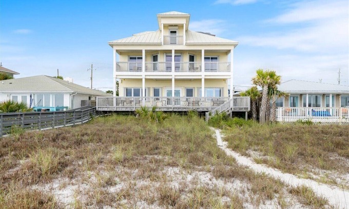 Lullwater Beach On Gulf Of Mexico House | Beachfront Home with Spa & Ocean Views Near Pier Park