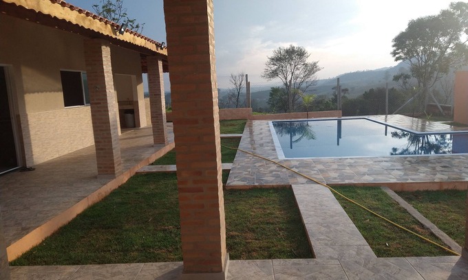 Pinhalzinho House | Inviting Chácara with Pool and Stunning Views near Bragança