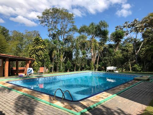 Biritiba-Mirim House | Elegant Chácara Biritiba Mirim: Poolside Retreat with High Ratings