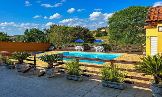 Guararema House | Relaxing Getaway with Wi-Fi and Leisure Activities in Guararema