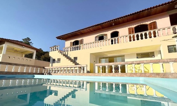 Agua Azul House | Relaxing Day Use Retreat in Guarulhos with Pool Access