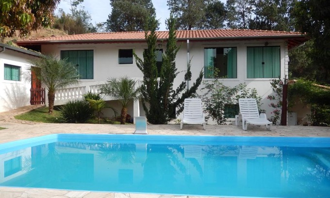 Sao Luiz Do Paraitinga House | Pet-Friendly Chácara do Delei with Pool & High Guest Rating