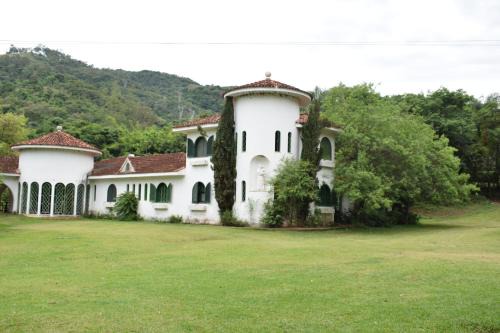 Monte Alegre do Sul House | Pet-Friendly Retreat at Chácara Dona Eulália - Rated 9/10