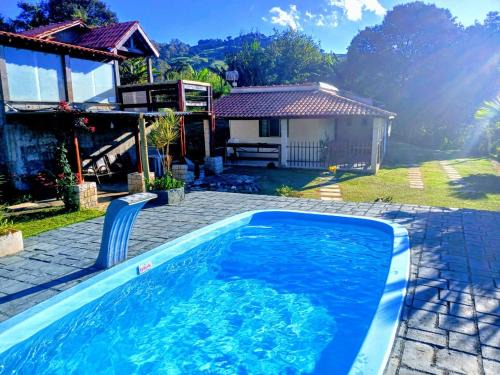 Bueno Brandao House | Pet-Friendly Retreat at Chácara dos Ypes - Rated 9.2/10