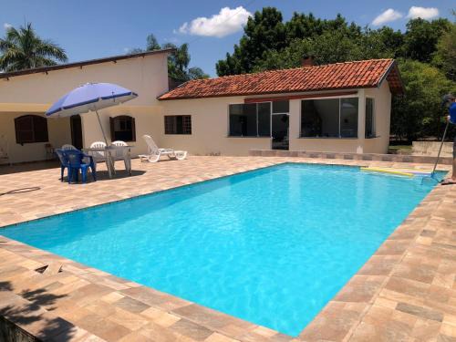 Sao Pedro House | Relaxing Getaway at Chácara em São Pedro with Pool & BBQ