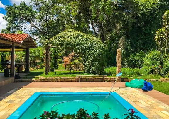 Mairinque House | Discover CHÁCARA GODOI - Meu Paraíso with Pool & Pets
