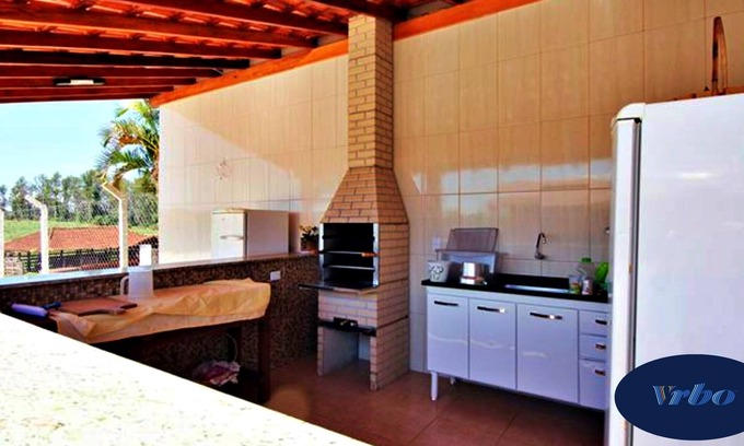 Olimpia House | Relaxing Stay at Chácara Monterosso for 24 Guests