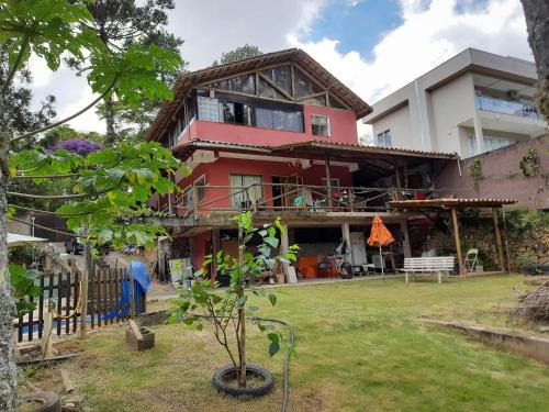 Jardim Nossa Senhora das Gracas House | Inviting Chácara with Heated Pool and Ocean View