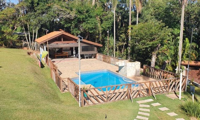 Atibaia House | Pet-Friendly Retreat with Oceanfront Views at Chácara - Usina Atibaia