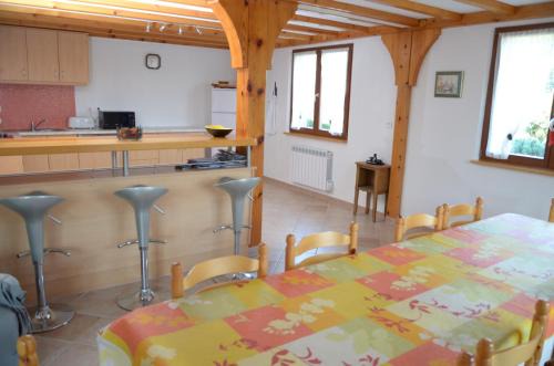 Muhlbach-sur-Bruche Ski Chalet | Discover Châlet Caletti: Family-Friendly Retreat with Dining