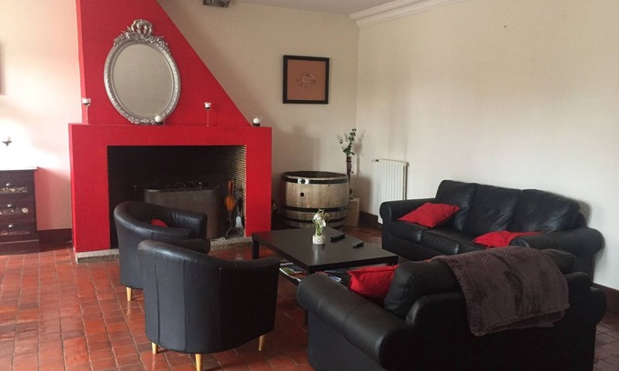 Saint-Magne-de-Castillon House | Relax at Château de Laussac with Pool & Pet-Friendly Stay