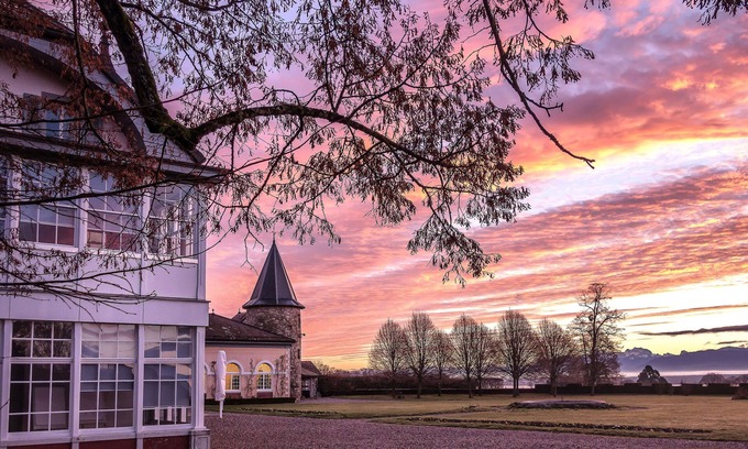 Bogis-Bossey Hotel | Discover Château de Bossey: Family-Friendly Getaway