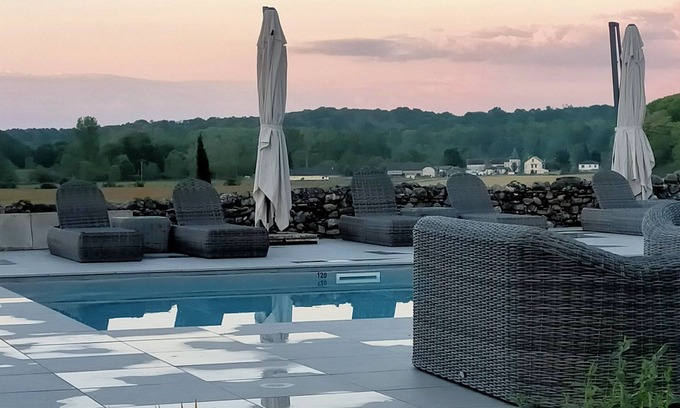 Ance Feas House | Relaxing Retreat at Château de Heaas with Spa & Pool