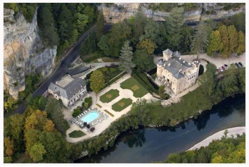 Laval-du-Tarn Hotel | Chateau De La Caze: Oceanfront Retreat with Spa and Pool