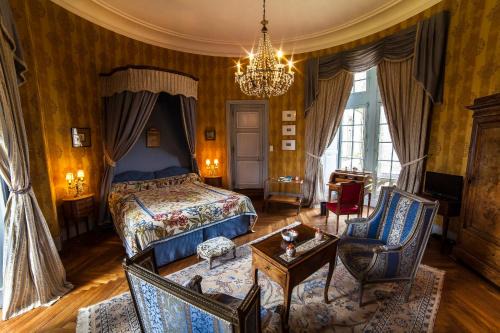 Sevremont Bed & Breakfast | Elegant Stay at Château de la Flocellière with Ocean Views