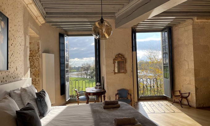 Saincaize-Meauce House | Château de Meauce: Ocean View with Breakfast Included