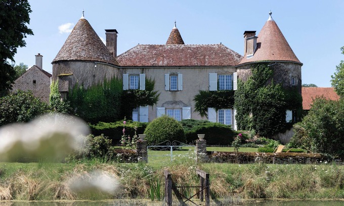 Fontangy Other | Experience Château de Montagnerot with a Refreshing Pool