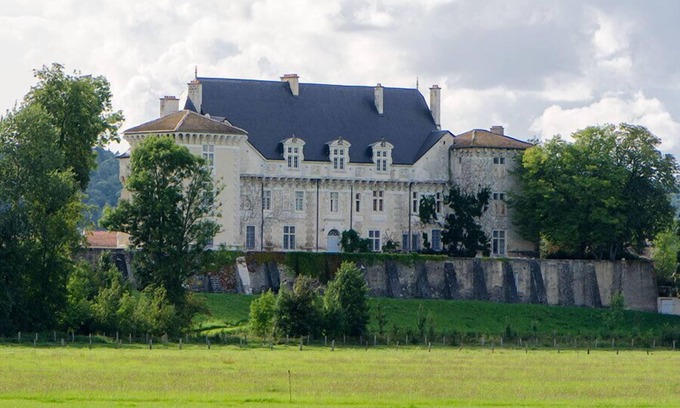 Montbras House | Château de Montbras