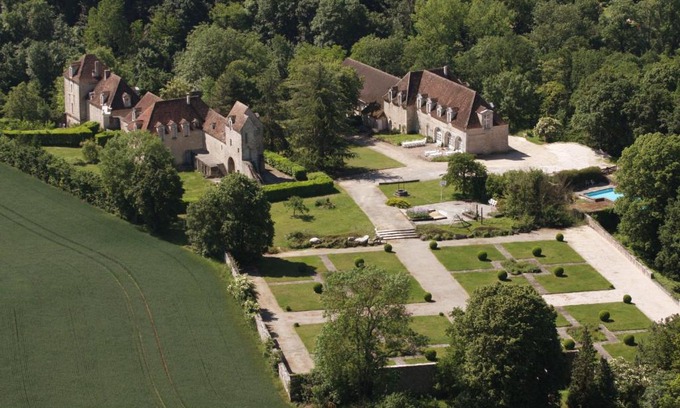 Soisy-Bouy Hotel | Family-Friendly Stay at Château de Montramé Hotel
