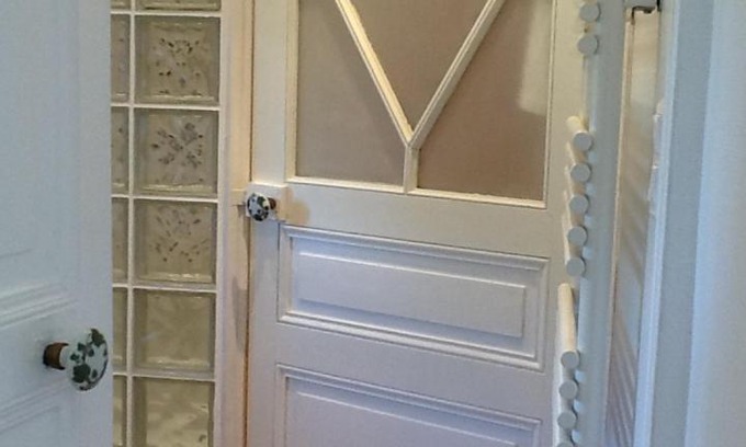 Saint-Agoulin Bed & Breakfast | Château de Saint-Agoulin: Family-Friendly Retreat Awaits