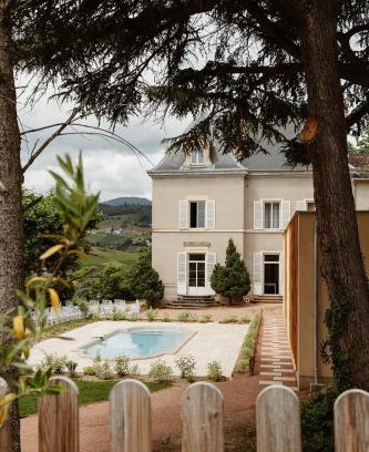 Lantignie House | Elegant Château des Vierres: Rated 9/10 with Pool & Hot Tub