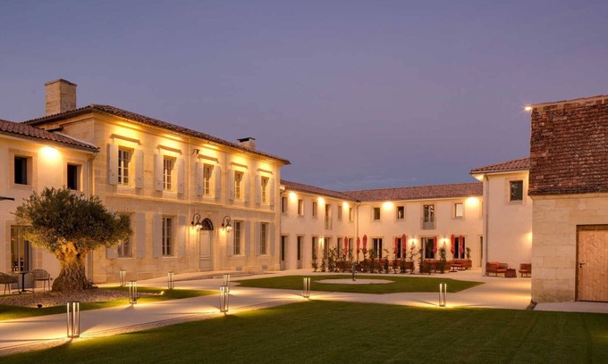 Arveyres Hotel | Discover Château FAGE: Eco-Friendly Luxury & Spa Retreat