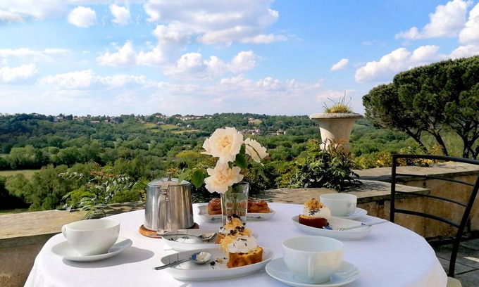 Oudon House | Discover Château Haute Roche: Family-Friendly Getaway