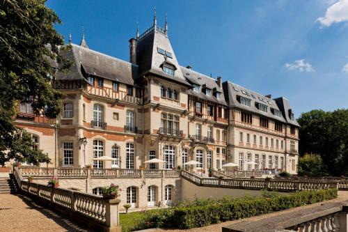Montvillargenne Hotel | Experience Chateau de Montvillargenne: Oceanfront Retreat
