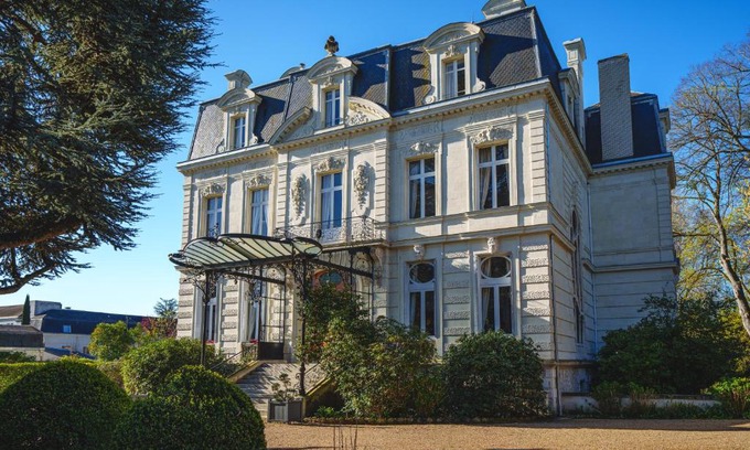 Saumur Hotel | Elegant Château La Comtesse de Loire & Spa with Pool