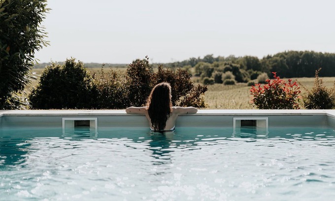 Lussac Bed & Breakfast | Guest Rated: 10/10 at Château La Grande Clotte Hotel