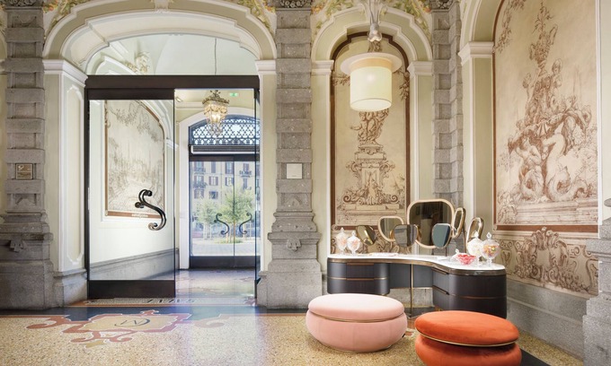 Tricolore Hotel | Indulgent Chateau Monfort: 5-Star Stay with Spa & Dining