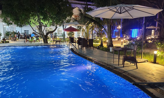 Ninh Binh Hotel | Châu Sơn Garden Resort: Guest Rated 9.2 with Pool & More