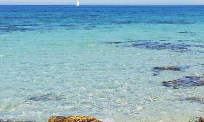 Vernole House | Experience Comfort at CH Guest House with Ocean View