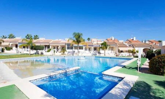 Rojales House | Discover CH Ronda Doña Pepa: Family-Friendly Retreat