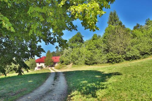 Septmoncel les Molunes Bed & Breakfast | Relaxing Oceanfront Retreat at Ch'tit Jura with Breakfast