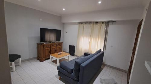 Carhue House | Family-Friendly Stay at Chacaimanta Carhue with Pool Access