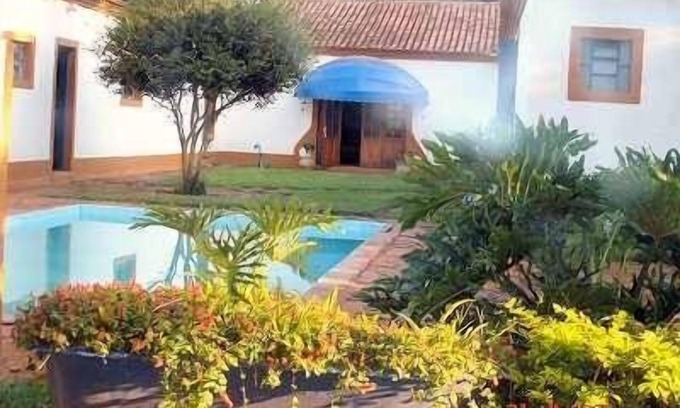 Torrinha House | Modern Chacara 7/4 in Central São Paulo with Pool Access