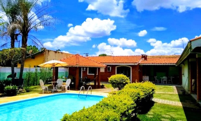 Jardim Brisa House | Relaxing Retreat with WiFi, Pool & BBQ in Atibaia