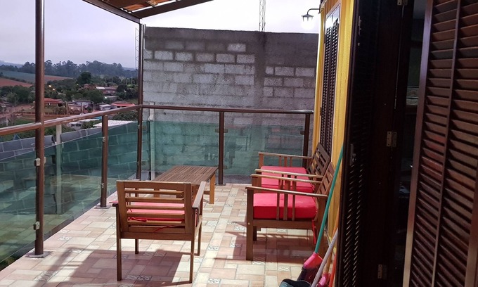 Ibiuna House | Relaxing Getaway at Chacara Ibiuna - Container with Pool