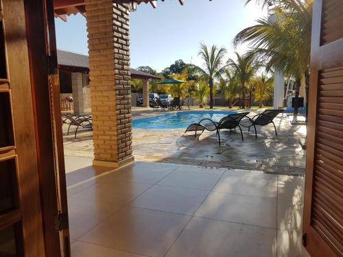 Olimpia House | Highly Rated Chacara Recanto dos Pássaros with Pool & Pets