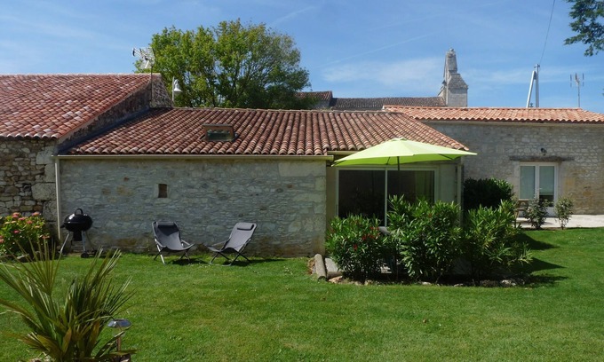 Luchat Cottage | Beautiful CHAI Gite with Pool & Ocean Views, Rated 9.8/10