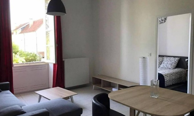 Saint-Cyprien Apartment | Cozy Chai Merlot 1-Bedroom Apartment with Kitchen Amenities