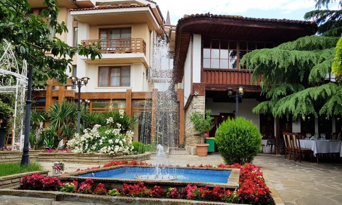 Sliven House | Cozy Chakarova Guest House: Pet-Friendly & Accessible Stay